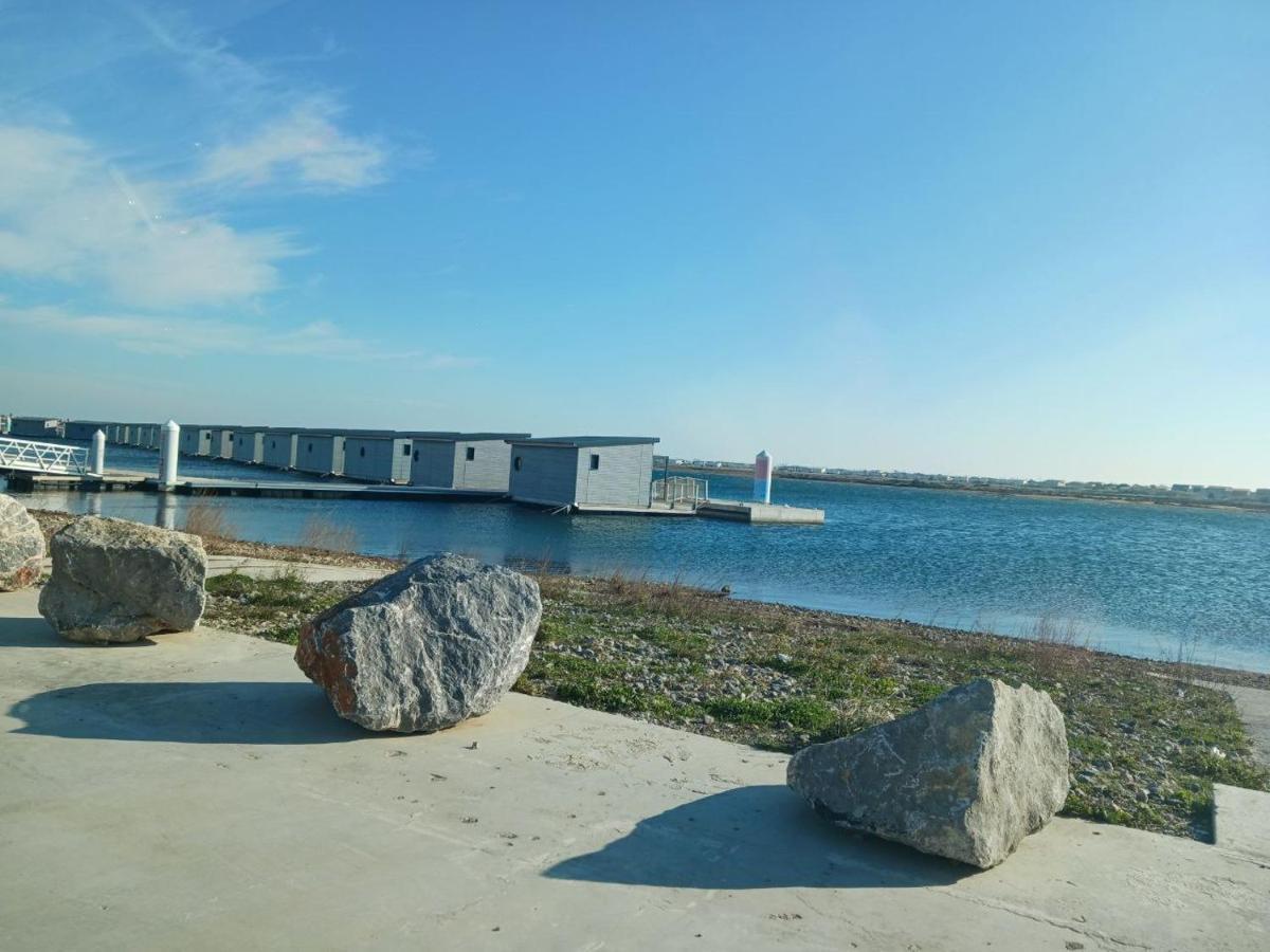 Le Clin D'Oeil Sur Le Port. Lägenhet Gruissan Exteriör bild